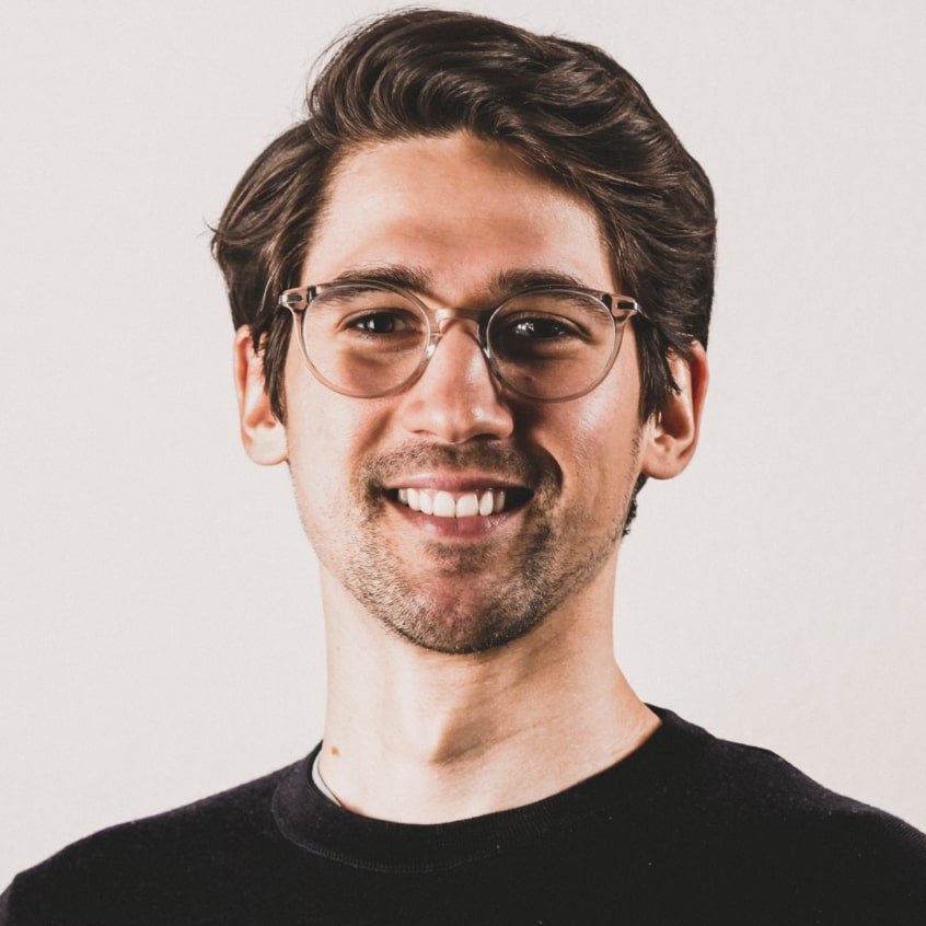 Bapak Indra Gunawan - Managing Director Perusahaan Konsultan